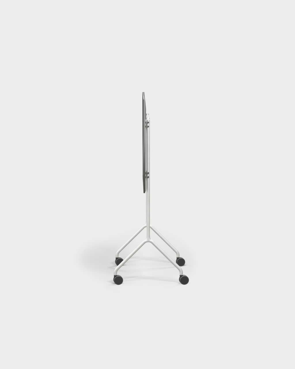 Moon Light in Cloudy Silver im Studio-Packshot, Seitenansicht des TV-Ständers mit Rollen und schmalem Profil