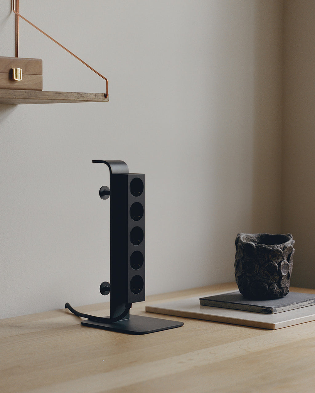 Pedestal Power Tower Power Accessories 001 Charcoal